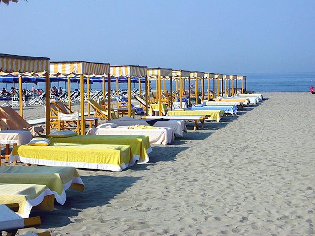 Albachiara Inn Residence Apartments Ameglia Exterior foto